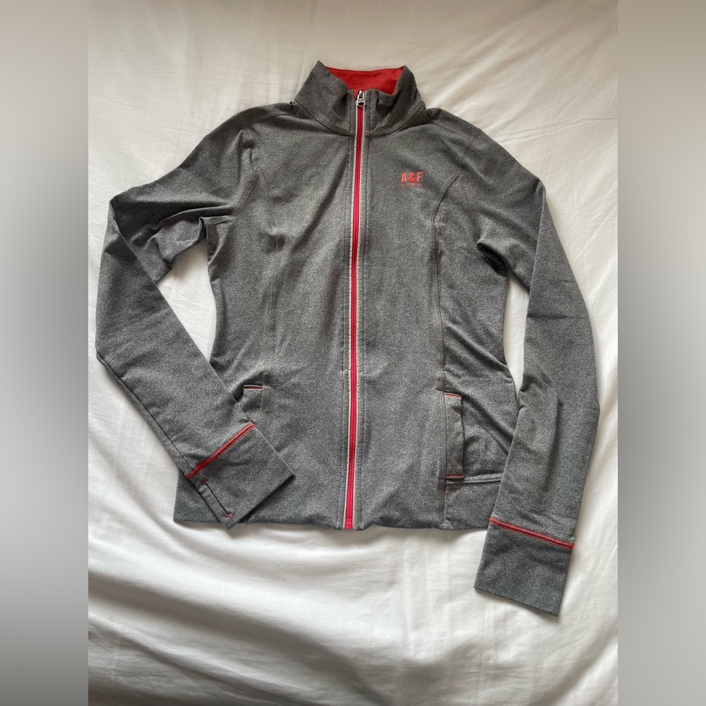 Abercrombie & Fitch zip up athletic jacket | size:s